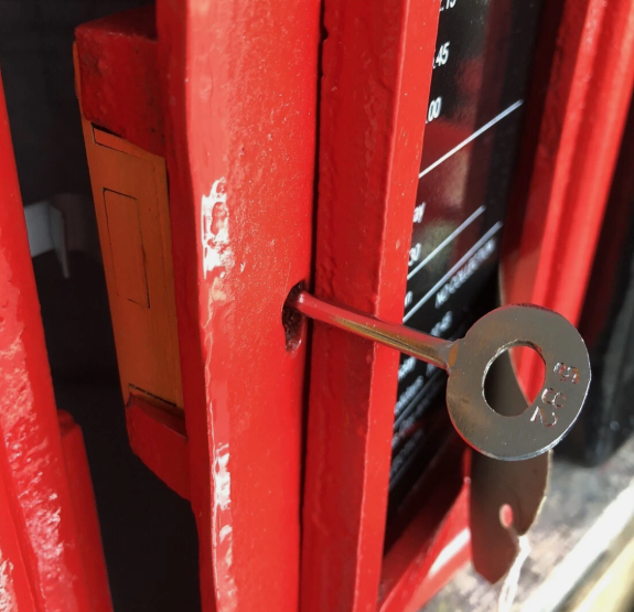 Brass Lock & Two Keys | Replacement Lock for ER Post Box