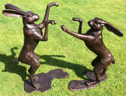 Bronze Boxing Hares | Smooth Finish | Pair