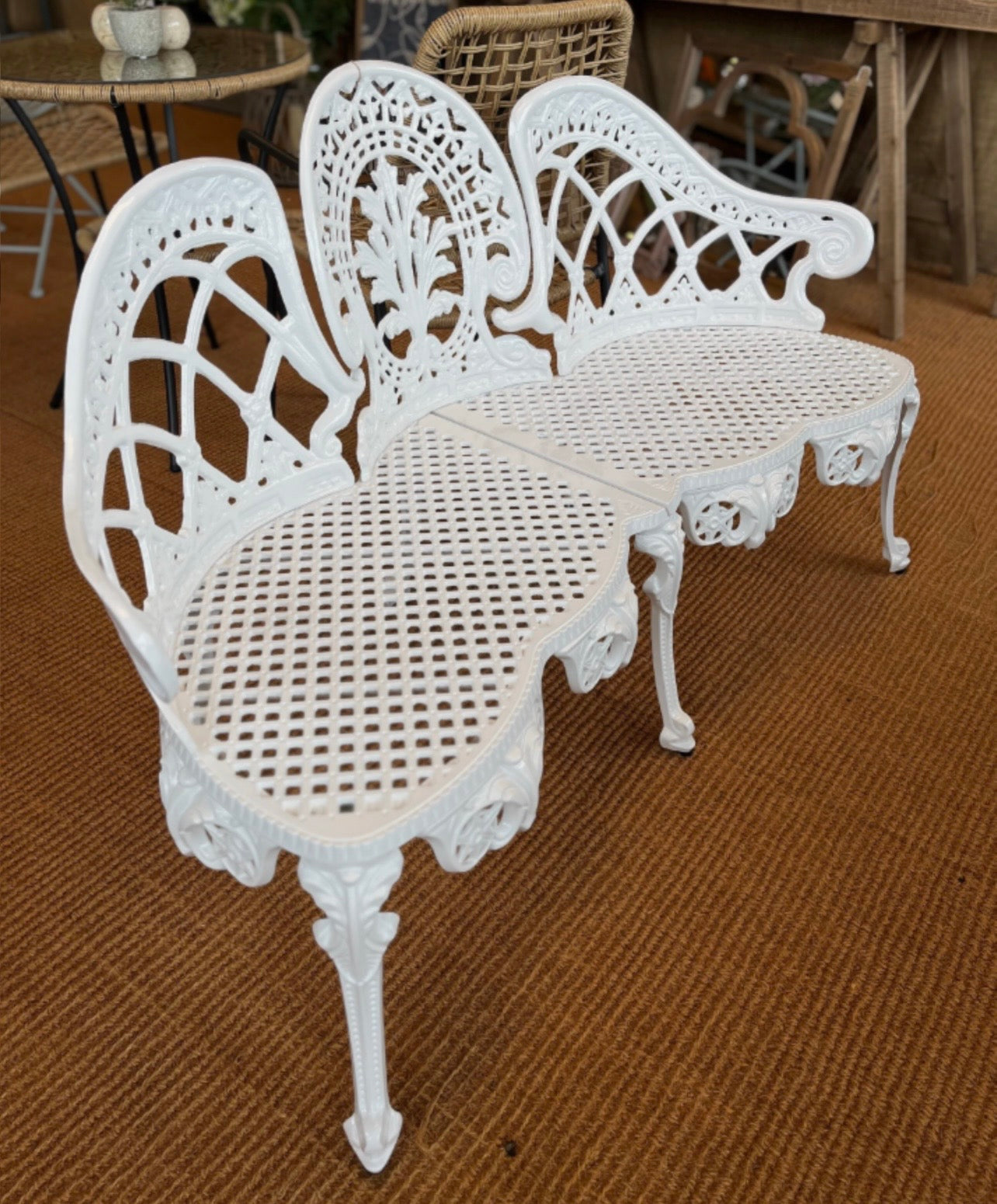 White lattice work  Victorian style Bench cast aluminium flat packed
