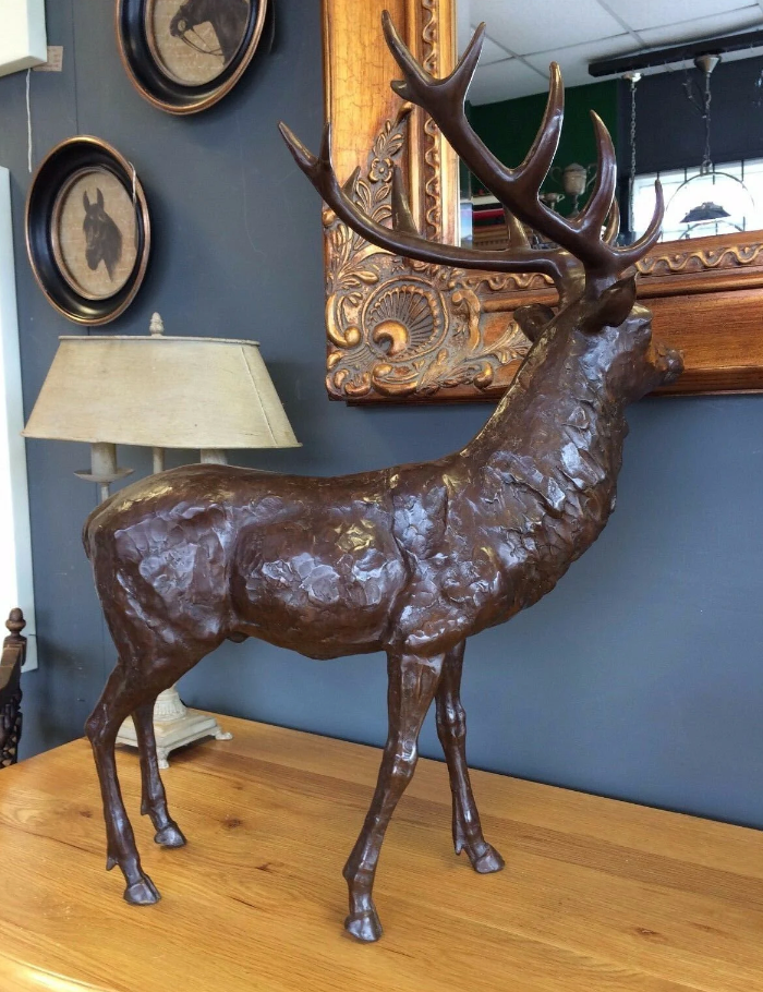 Bronze table Stag