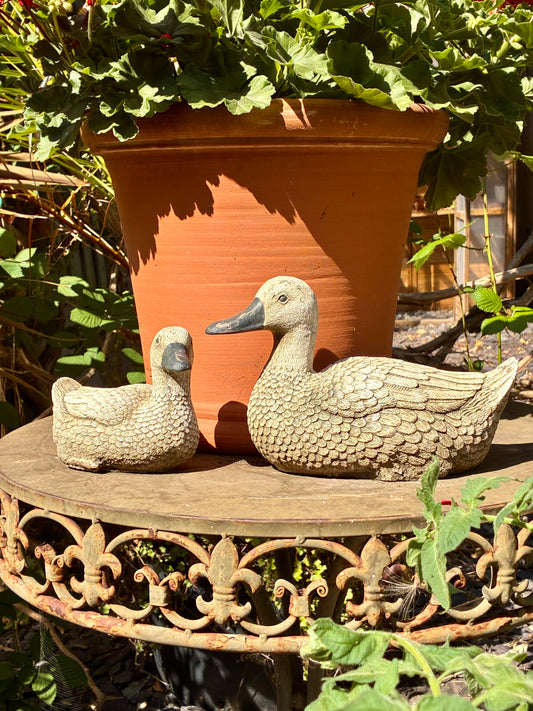 Stone Duck & Duckling Sculpture | Handmade Wildlife Garden Ornament | UK