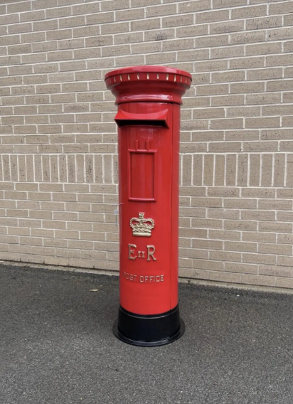 Full-Size Red Pillar Box | ER II Cast Aluminium | Post Office