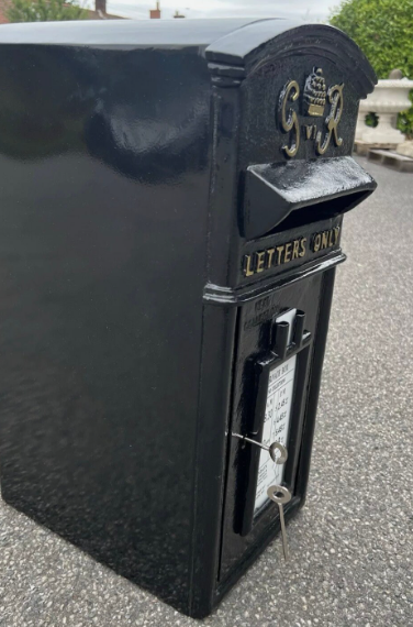 GR Vintage Post Box | King George VI | Cast Iron | Black