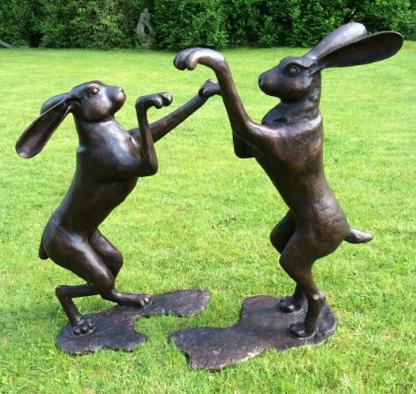 Bronze Boxing Hares | Smooth Finish | Pair