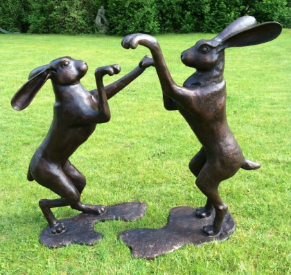 Bronze Boxing Hares | Smooth Finish | Pair