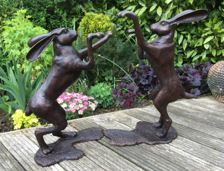 Bronze Boxing Hares | Smooth Finish | Pair