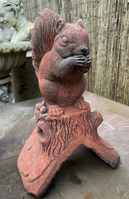 Squirrel Roof Tile | 90-Degree Angled Ridge Tile