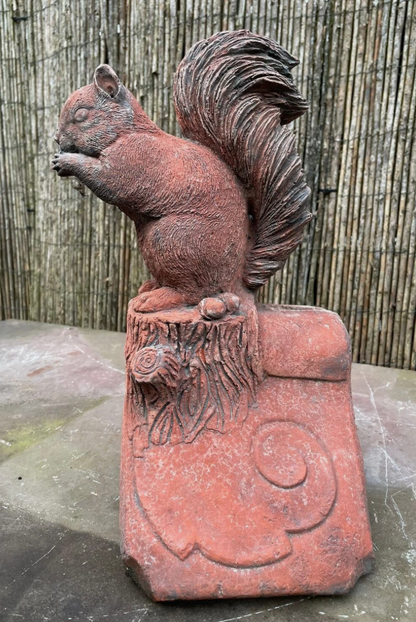 Squirrel Roof Tile | 90-Degree Angled Ridge Tile