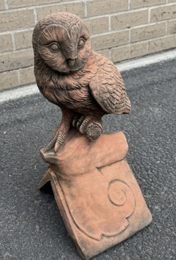 Owl Roof Tile | 90-Degree Angled Ridge Tile