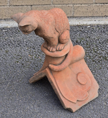 Curious Cat Roof Tile | 90-Degree Angled Ridge Tile