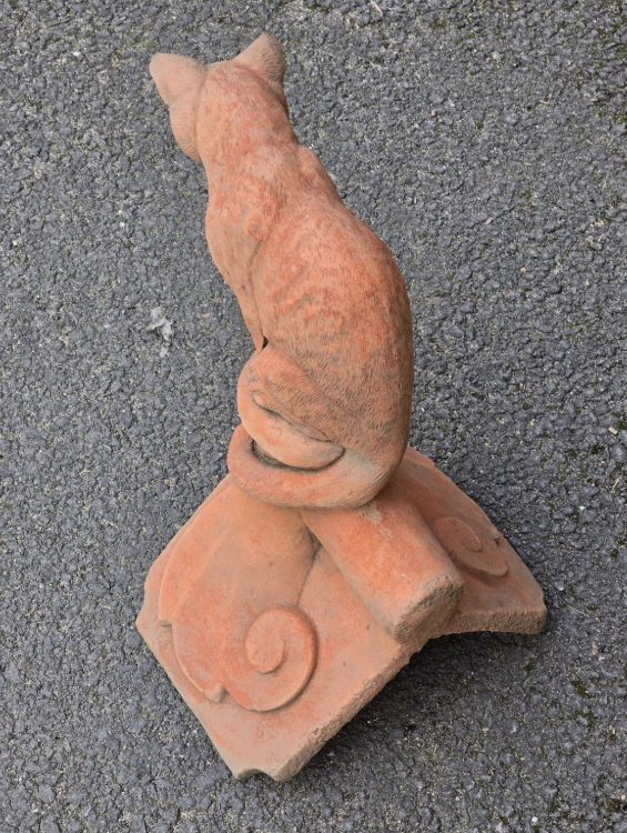 Curious Cat Roof Tile | 90-Degree Angled Ridge Tile