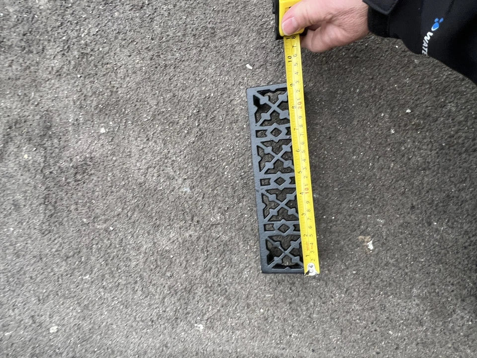 Cast Iron Air Brick | Victorian Cross Design